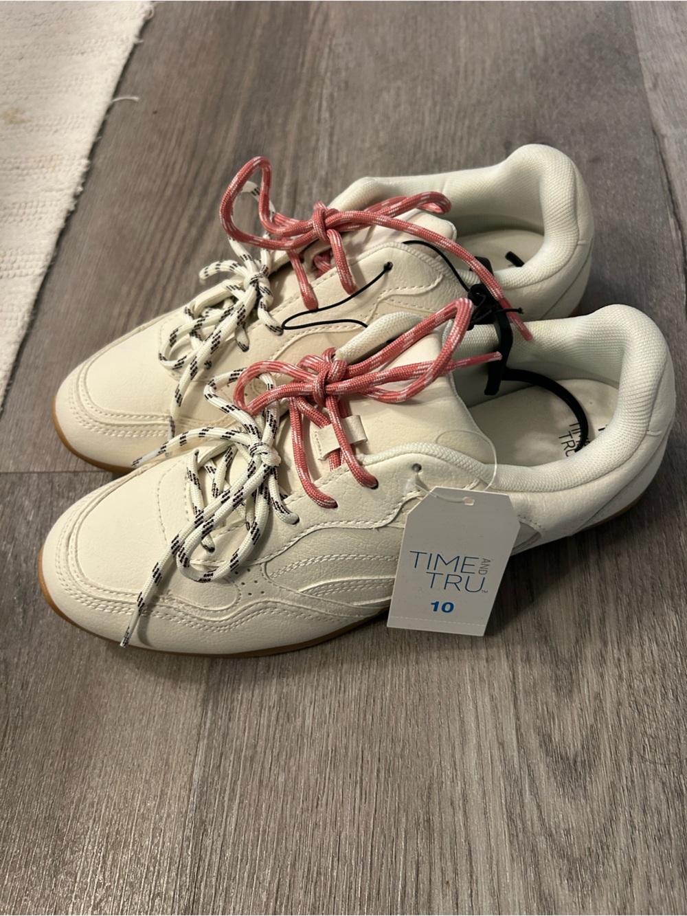 Time and Tru Women’s Double Lace Fashion Sneakers Shoes NWT SZ 10